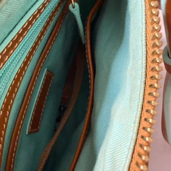 Dooney & Bourke Disney Epcot Flower & Garden 2020 Crossbody Bag Pink Minnie EUC - Picture 13 of 16